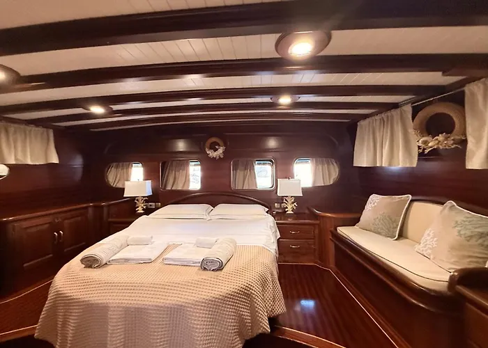Úszó hotel Caicco Silver Star 2 By Blue Marine *